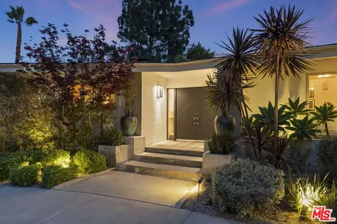 8410 Edwin Dr, Los Angeles, CA 90046