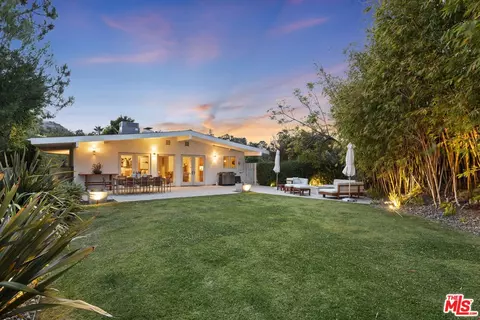8410 Edwin Dr, Los Angeles, CA 90046