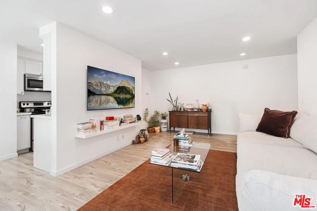 525 N Sycamore Ave #301, Los Angeles, CA 90036