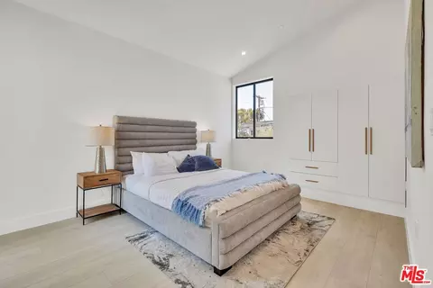 Bedroom - 337 6th Ave, Venice, CA 90291 photo 3 of 6