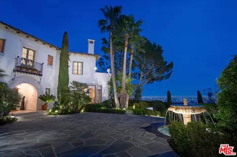 1270 Shadow Hill Way, Beverly Hills, CA 90210