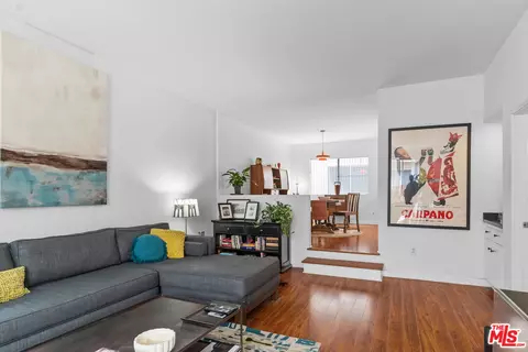 1828 Barry Ave #4, Los Angeles, CA 90025