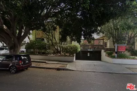 1828 Barry Ave #4, Los Angeles, CA 90025