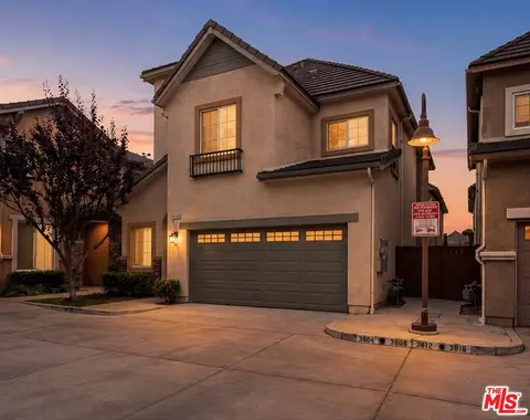 3608 W Chapman Ln, Inglewood, CA 90305