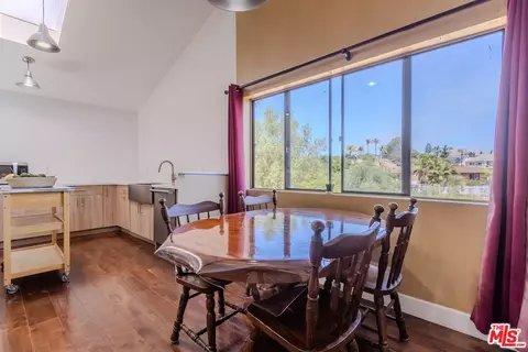 Dining - 335 Morro Hills Rd, Fallbrook, CA 92028 photo 2 of 2