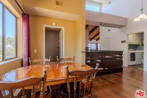 Dining - 335 Morro Hills Rd, Fallbrook, CA 92028 photo 1 of 2