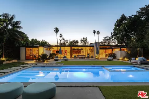 570 Evelyn Pl, Beverly Hills, CA 90210