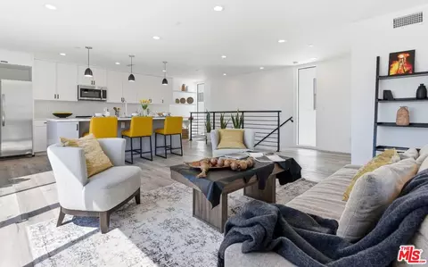 4138 Normal Ave, Los Angeles, CA 90029