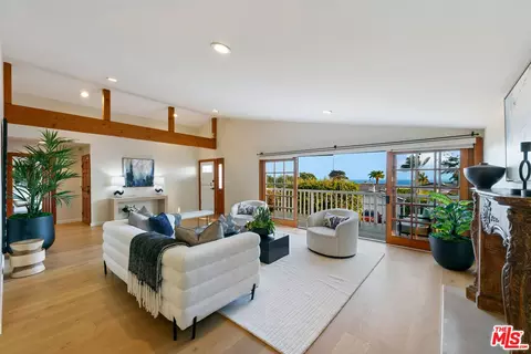 31819 Cottontail Lane Ln, Malibu, CA 90265