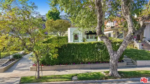 Exterior - 411 E Randolph St, Glendale, CA 91207 photo 1 of 20