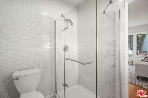 Bath - 411 E Randolph St, Glendale, CA 91207 photo 5 of 6