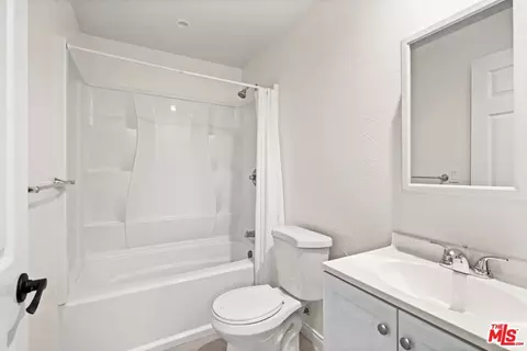 Bath - 411 E Randolph St, Glendale, CA 91207 photo 6 of 6