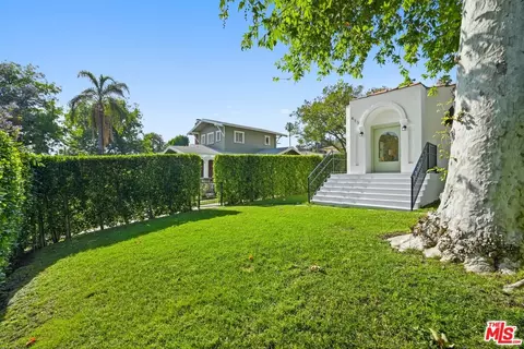 Exterior - 411 E Randolph St, Glendale, CA 91207 photo 4 of 20