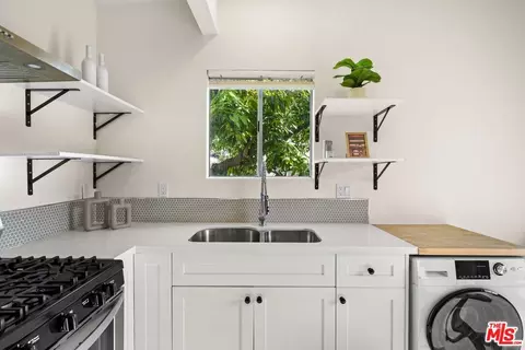 Other - 411 E Randolph St, Glendale, CA 91207 photo 14 of 15