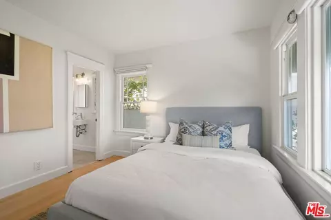Bedroom - 411 E Randolph St, Glendale, CA 91207 photo 2 of 8