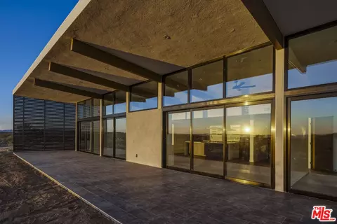 Exterior - 429 Ripon Ave, Yucca Valley, CA 92284 photo 2 of 6