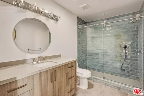 Bath - 429 Ripon Ave, Yucca Valley, CA 92284 photo 5 of 5