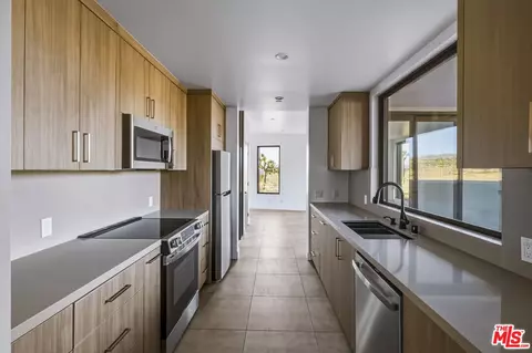 Entry Way - 429 Ripon Ave, Yucca Valley, CA 92284 photo 1 of 1