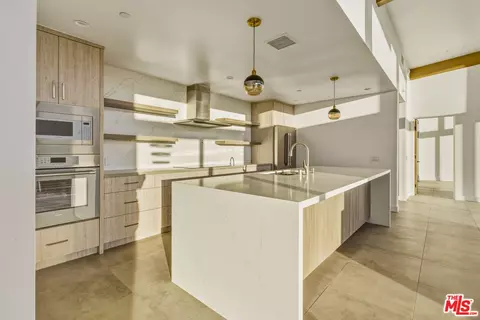 Kitchen - 429 Ripon Ave, Yucca Valley, CA 92284 photo 1 of 7