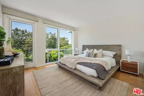 1705 Ocean Ave #312, Santa Monica, CA 90401