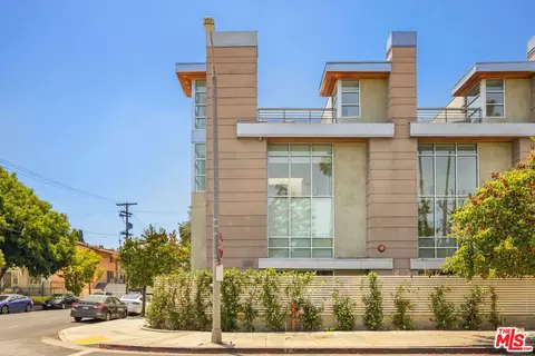 5806 Waring Ave #11, Los Angeles, CA 90038