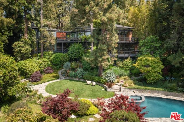 900 Napoli Dr, Pacific Palisades, CA 90272