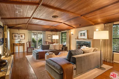 367 N Orange Dr, Los Angeles, CA 90036