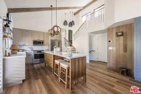 Kitchen - 27721 Peninsula Dr #228, Lake Arrowhead, CA 92352 photo 1 of 7