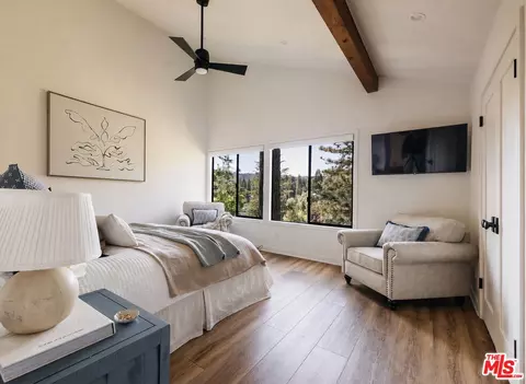 Bedroom - 27721 Peninsula Dr #228, Lake Arrowhead, CA 92352 photo 1 of 7