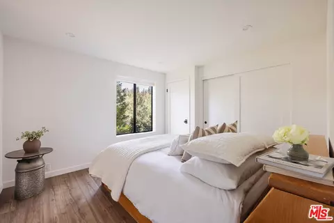 Bedroom - 27721 Peninsula Dr #228, Lake Arrowhead, CA 92352 photo 7 of 7