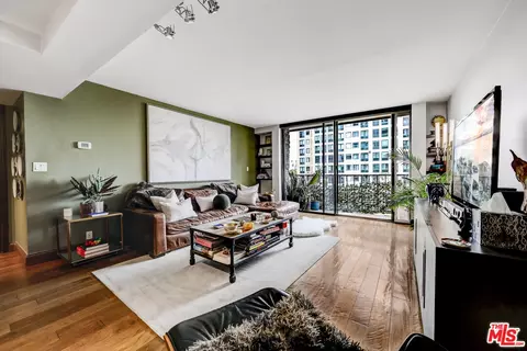 10535 Wilshire Blvd #712, Los Angeles, CA 90024