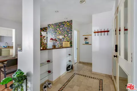5651 Sumner Way #209, Culver City, CA 90230