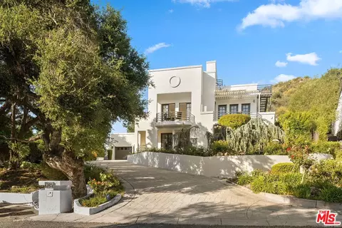 283 Lake Sherwood Dr, Lake Sherwood, CA 91361