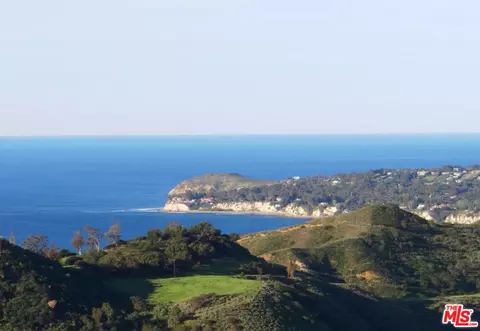 2965 Seabreeze Dr, Malibu, CA 90265