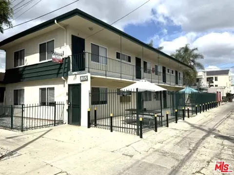 815 E 9th St, Long Beach, CA 90813