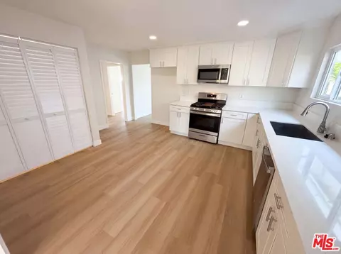 Kitchen - 818 W 130th St, Compton, CA 90222 photo 2 of 3