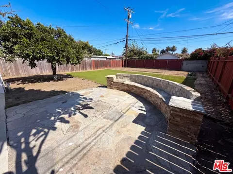 Exterior - 818 W 130th St, Compton, CA 90222 photo 8 of 8
