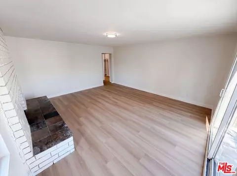 Living - 818 W 130th St, Compton, CA 90222 photo 5 of 5