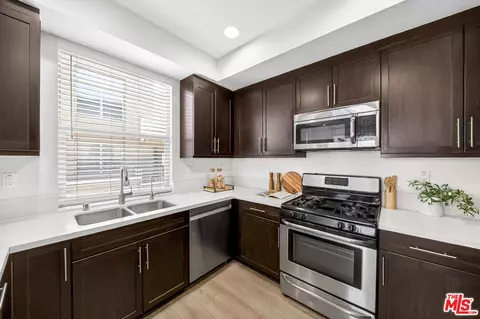 Kitchen - 656 Colorado Cir, Carson, CA 90745 photo 2 of 5