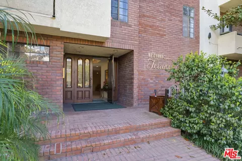 10794 Wilkins Ave #103, Los Angeles, CA 90024