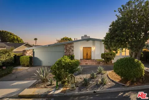 259 Quadro Vecchio Dr, Pacific Palisades, CA 90272