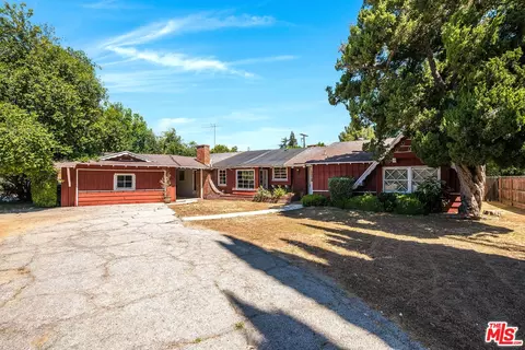 22501 Victory Blvd, West Hills, CA 91307