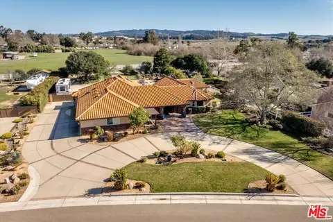 4828 Paint Horse Trl, Santa Maria, CA 93455