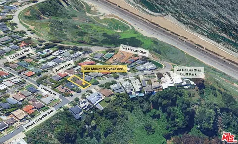 350 N Mount Holyoke Ave, Pacific Palisades, CA 90272