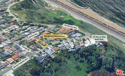 350 N Mount Holyoke Ave, Pacific Palisades, CA 90272