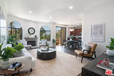 1541 S Bedford St #201, Los Angeles, CA 90035