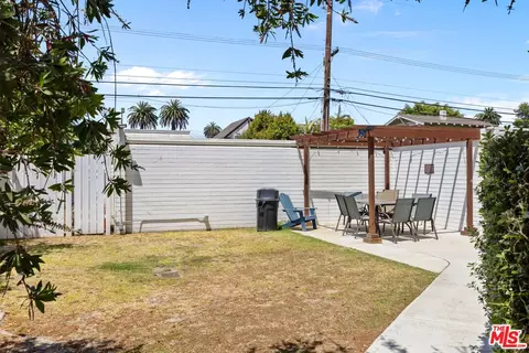 Exterior - 2999 E Ocean Blvd #210, Long Beach, CA 90803 photo 3 of 6