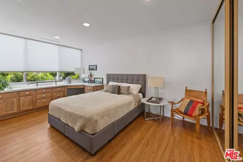 Bedroom - 2999 E Ocean Blvd #210, Long Beach, CA 90803 photo 3 of 3