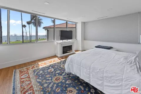 Bedroom - 2999 E Ocean Blvd #210, Long Beach, CA 90803 photo 1 of 3