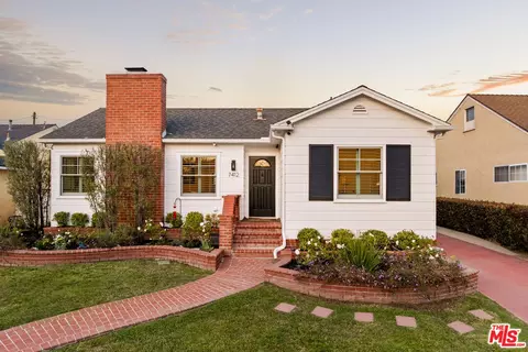 7412 Stewart Ave, Los Angeles, CA 90045